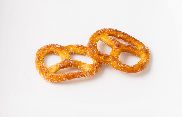 プレッツェルやみつきチェダーチーズ味